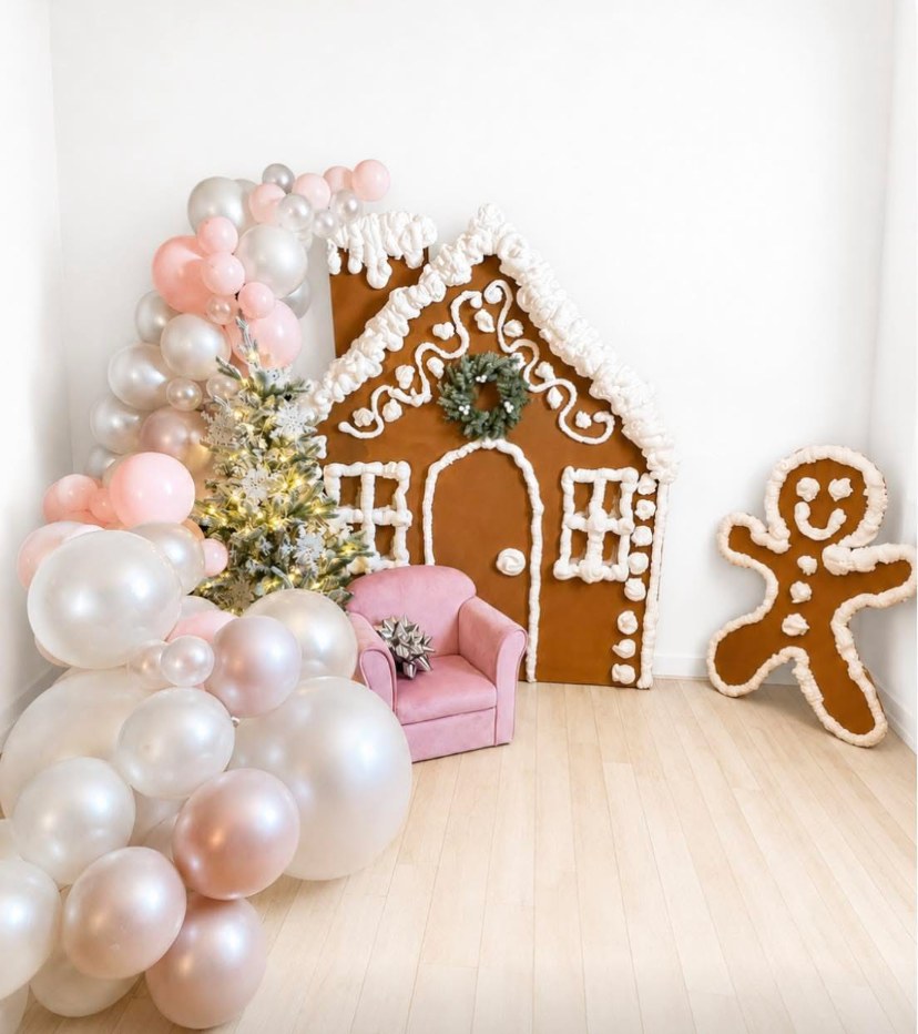 Pastel Christmas balloons and gingerbread decorations